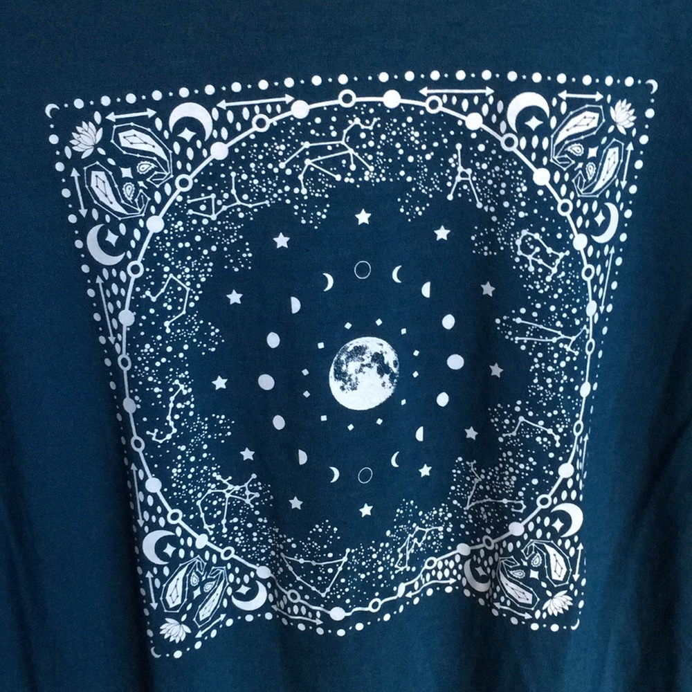 Old Navy T-shirt